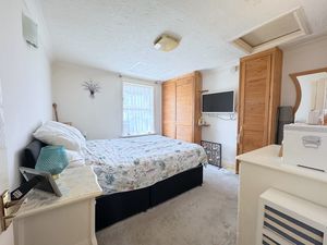 New Street- click for photo gallery